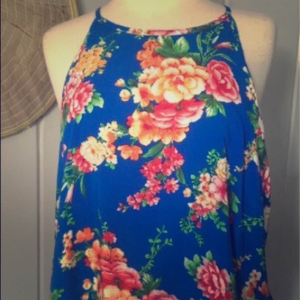 Beautiful EUC Blue Floral Silky Tank w/ Open Back
